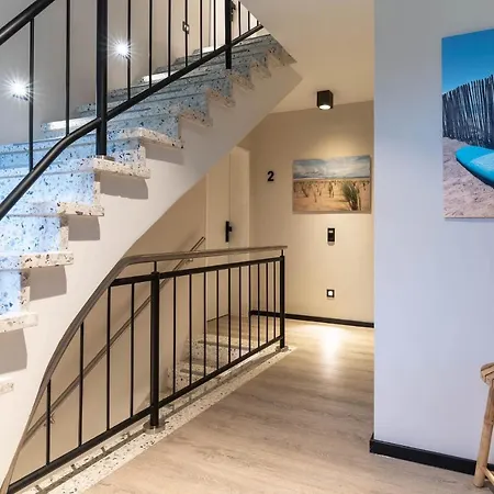3 Apartment *
